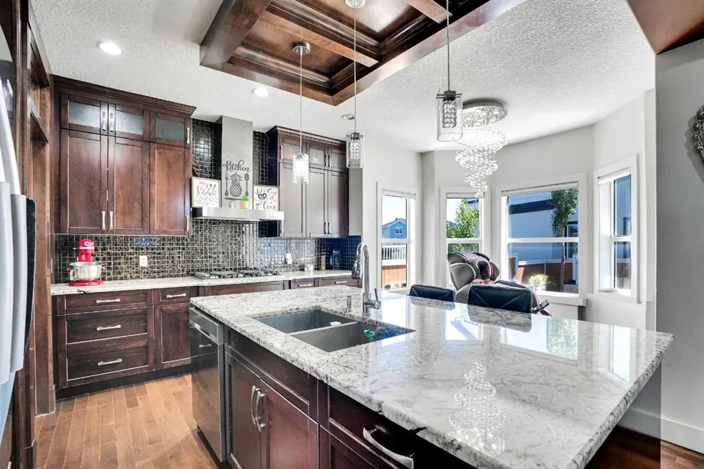 3 Taralake Mews NE
