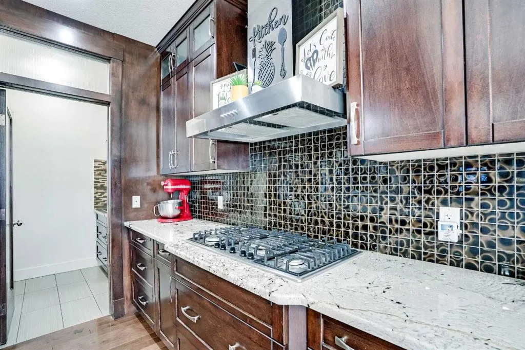 3 Taralake Mews NE