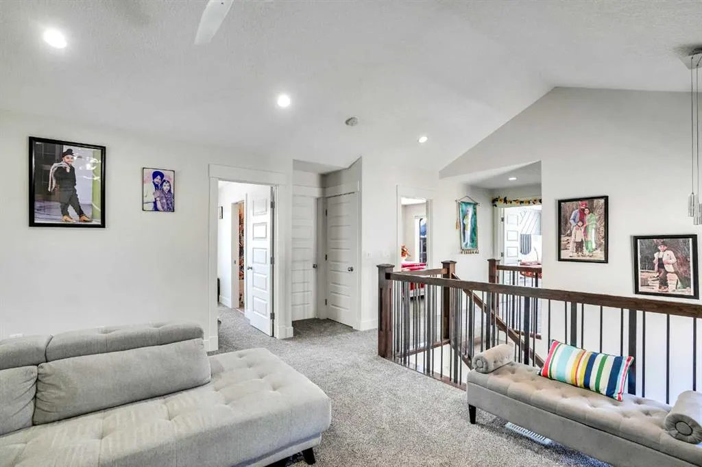 3 Taralake Mews NE