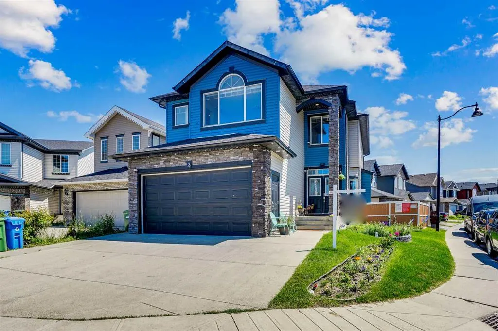 3 Taralake Mews NE