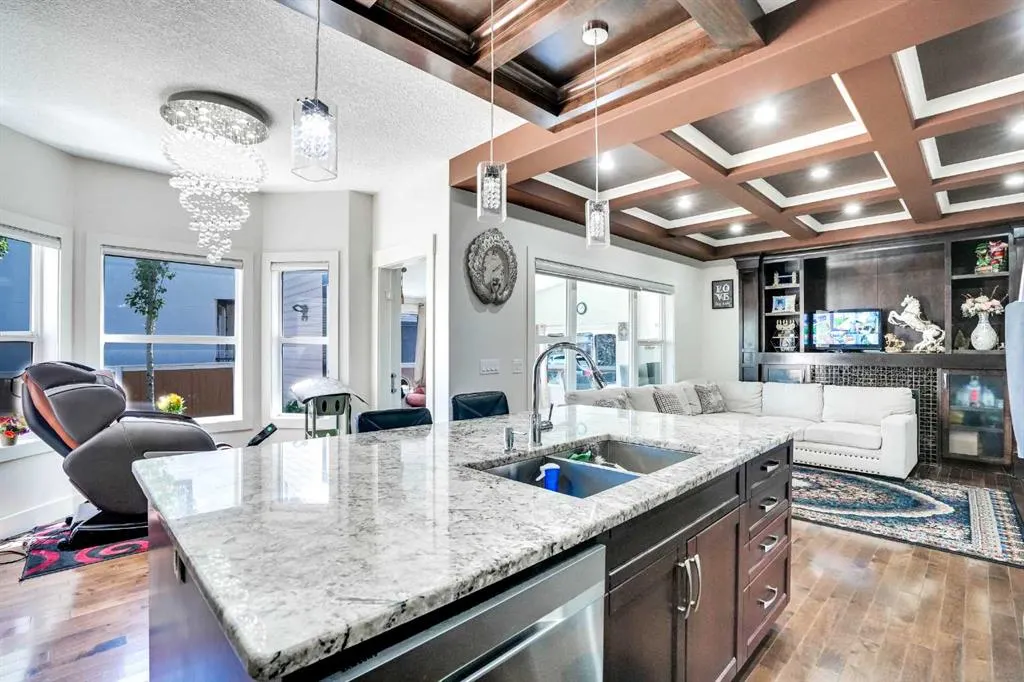 3 Taralake Mews NE