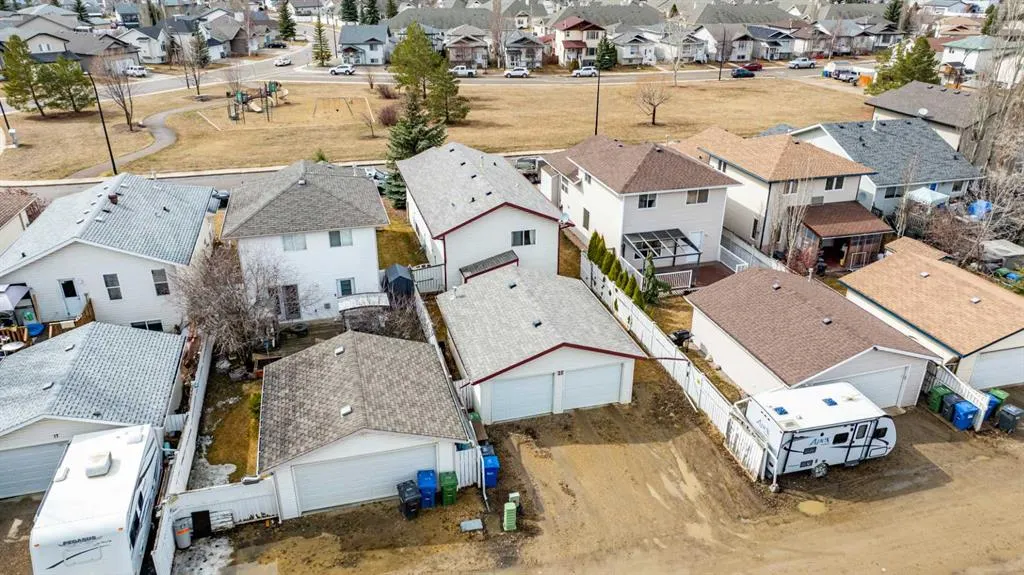 21 Ralston Crescent