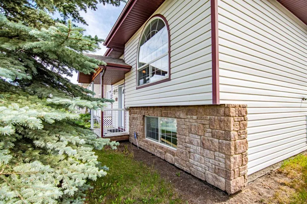 21 Ralston Crescent