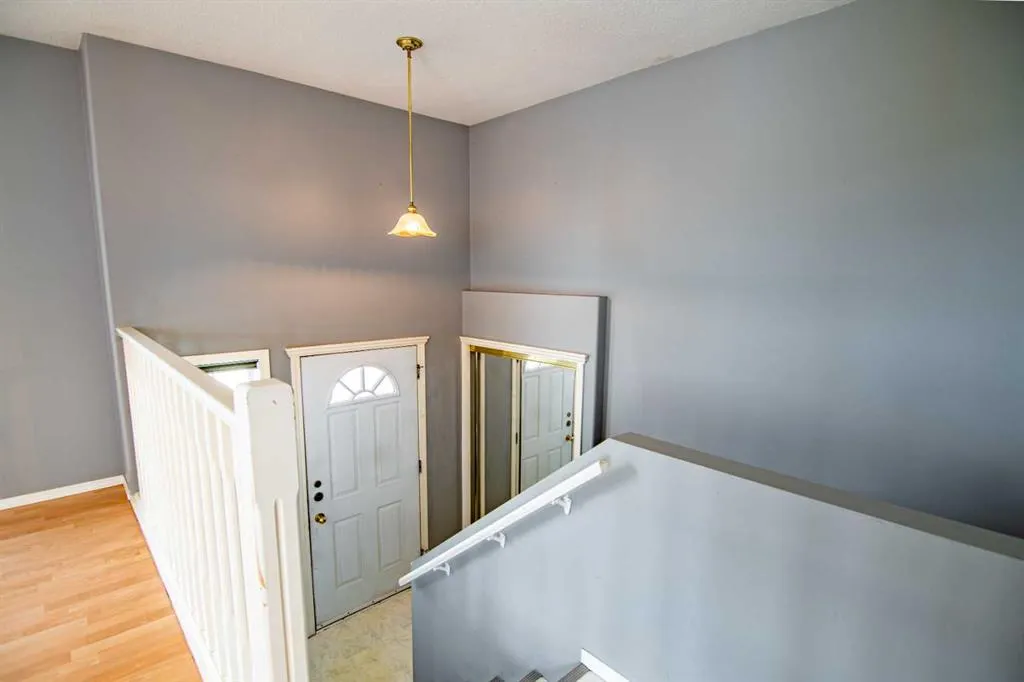21 Ralston Crescent