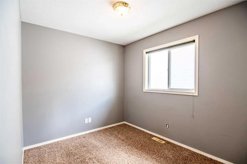 21 Ralston Crescent