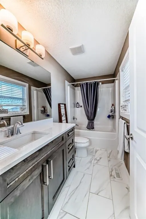 79 Lakes Estates Circle