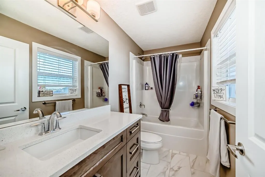 79 Lakes Estates Circle