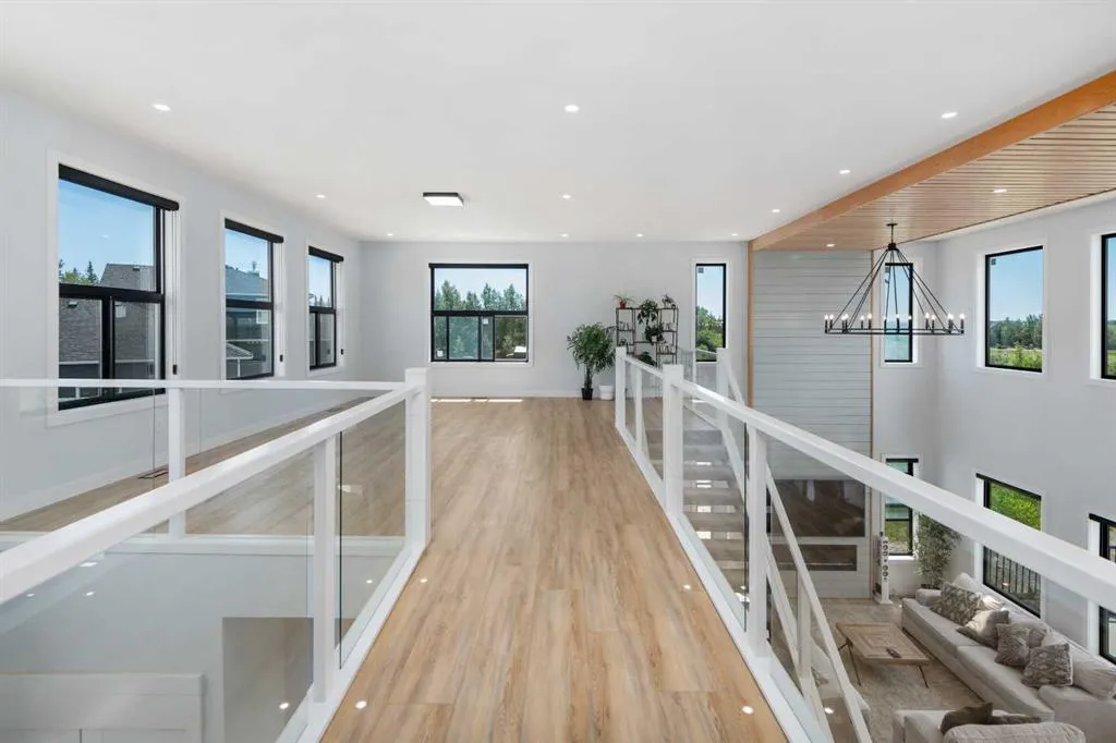 13 Calterra Court