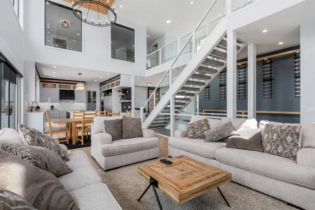 13 Calterra Court