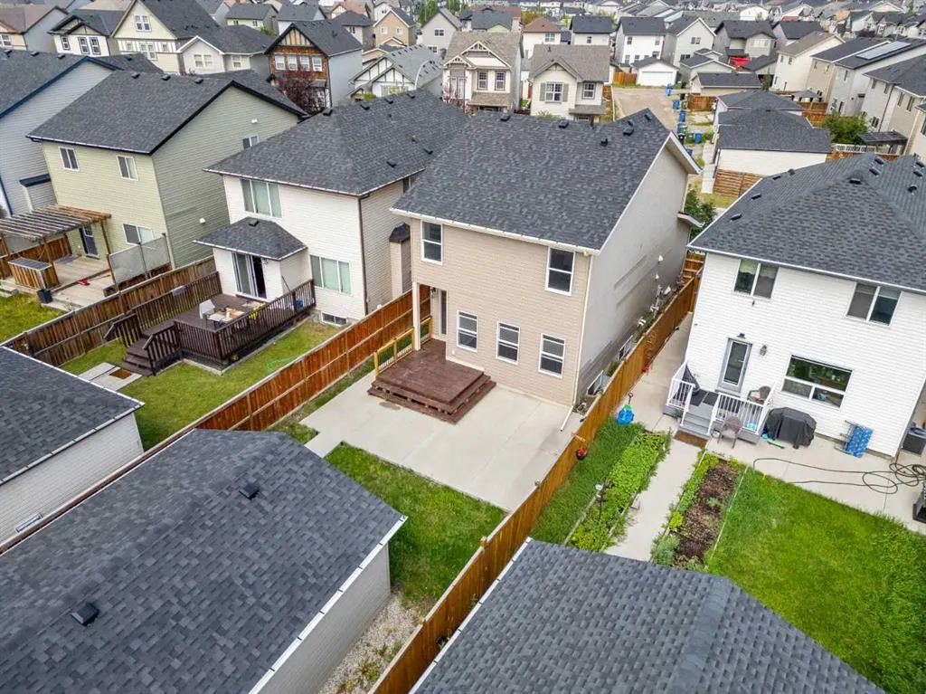 17 Skyview Point Common NE