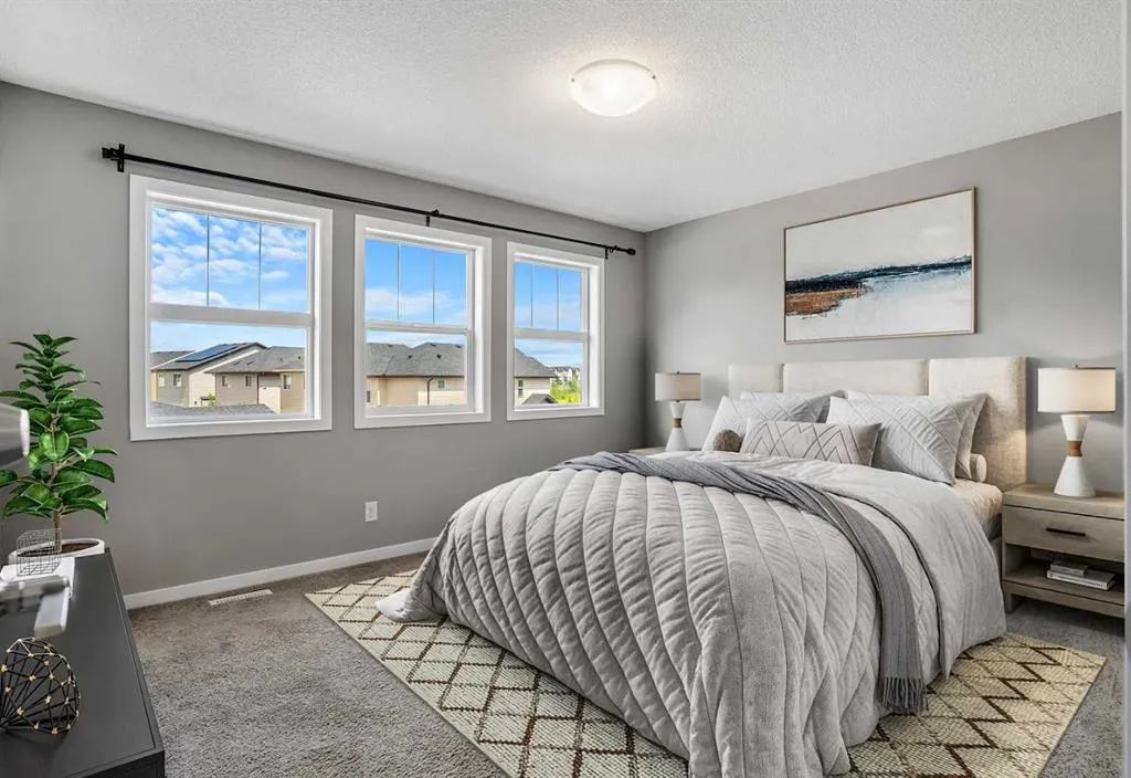17 Skyview Point Common NE