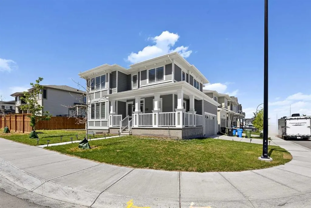 93 Yorkville Terrace SW