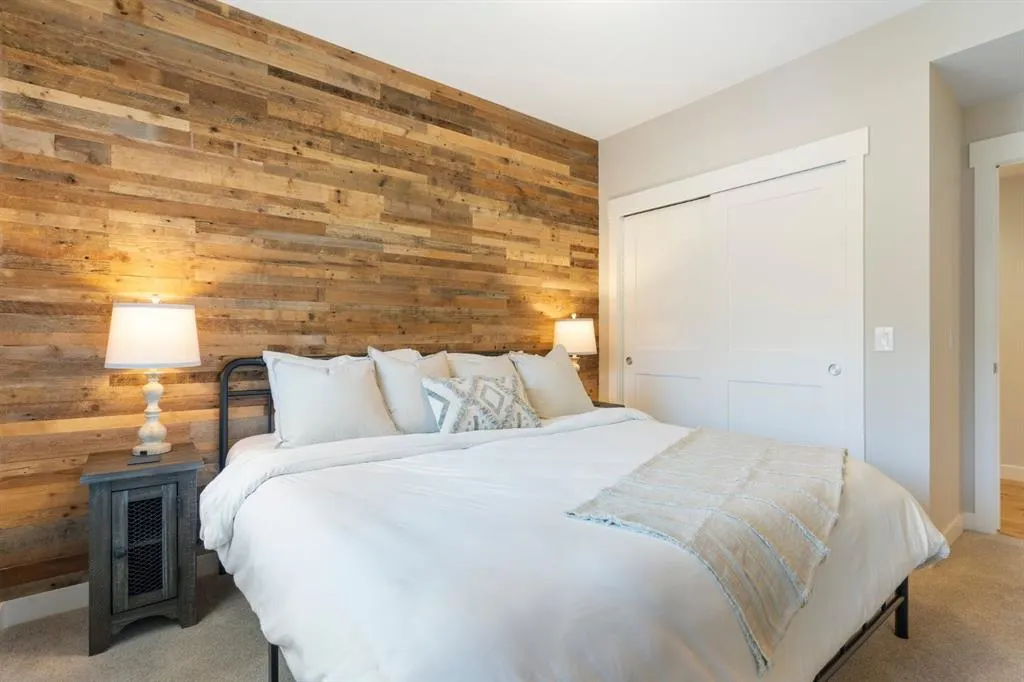 1105 Spring Creek Drive, #208