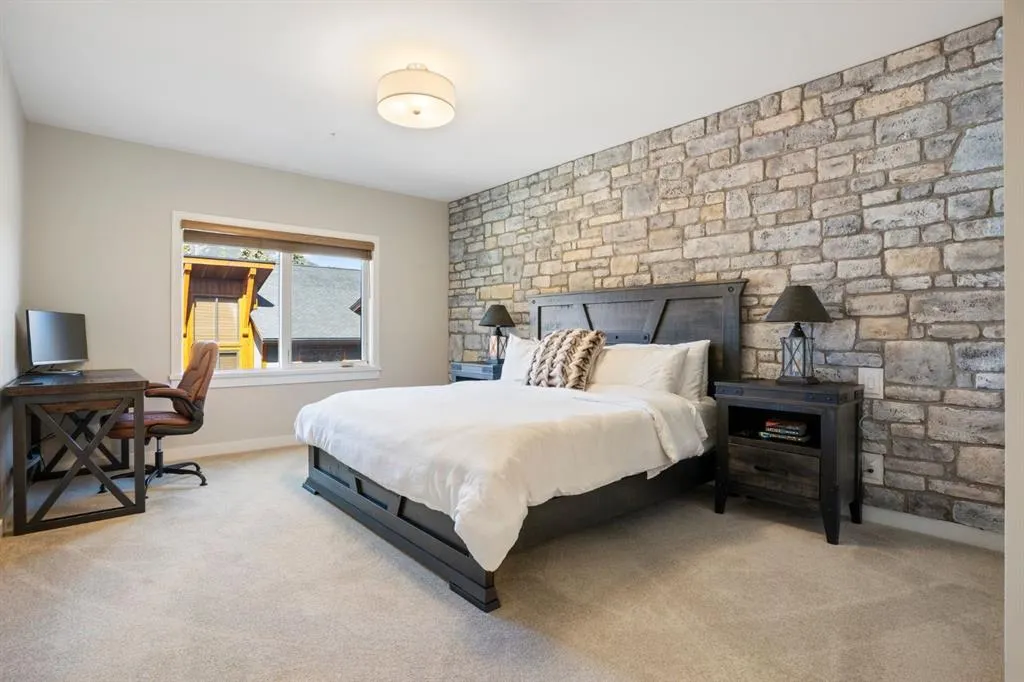1105 Spring Creek Drive, #208