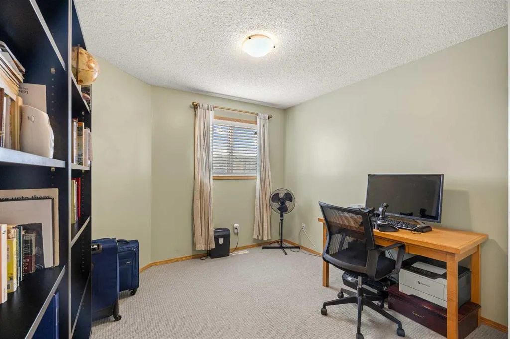 52 Panatella Gate NW