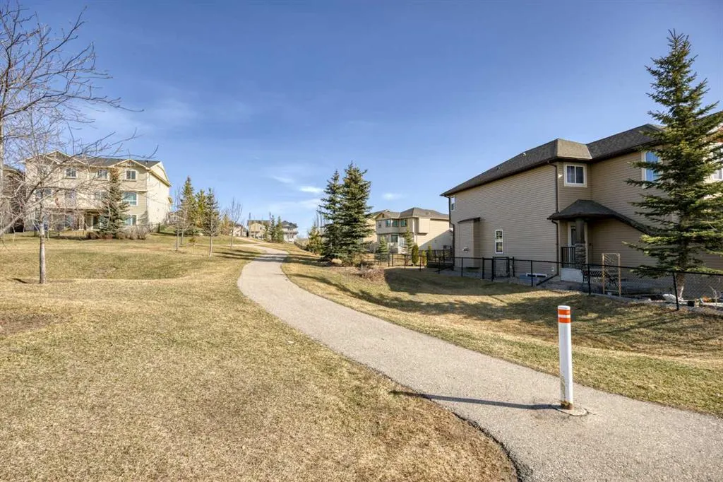 52 Panatella Gate NW