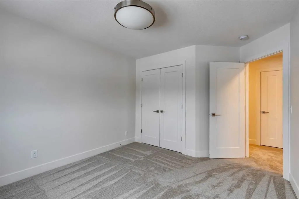 483 Rivercrest View