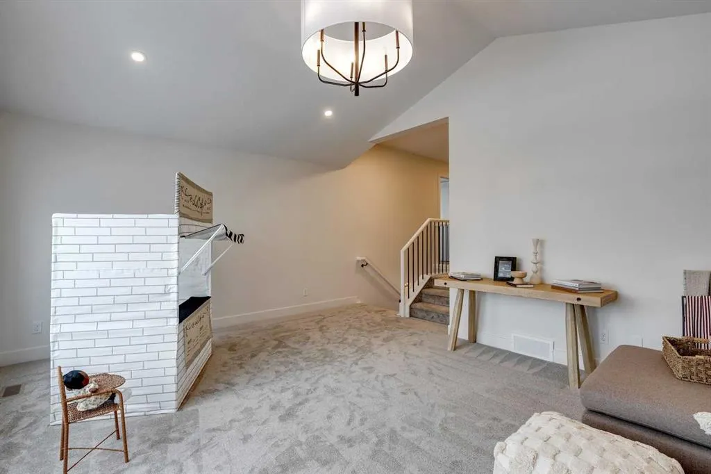 483 Rivercrest View