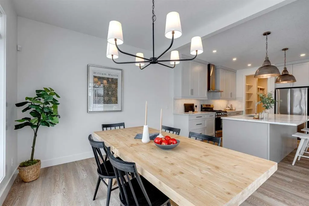 483 Rivercrest View