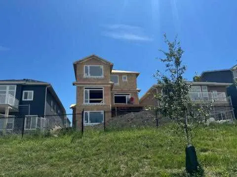 483 Rivercrest View