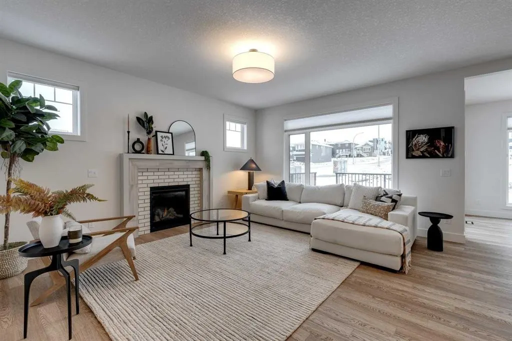483 Rivercrest View