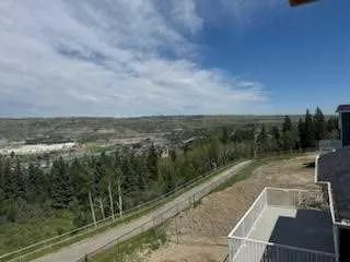 483 Rivercrest View
