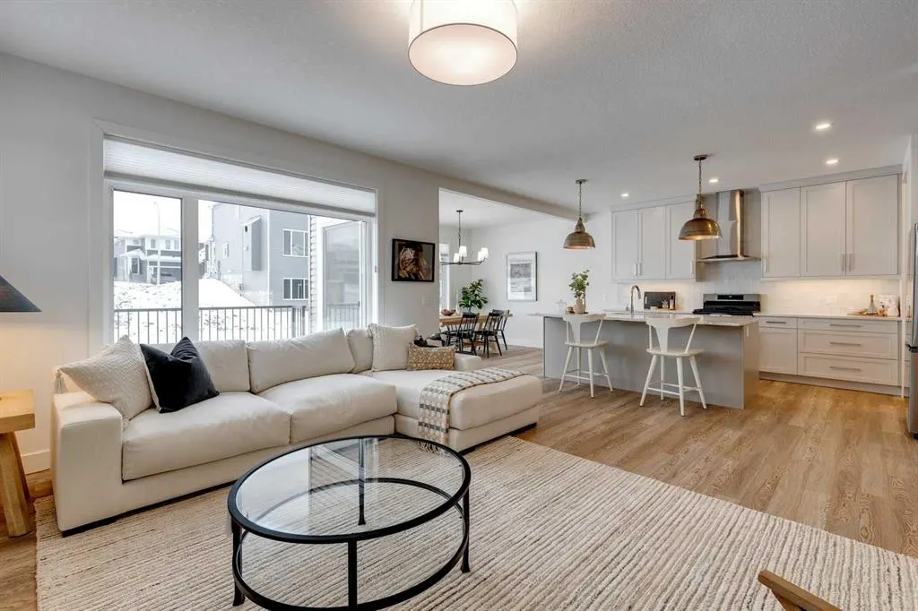 483 Rivercrest View