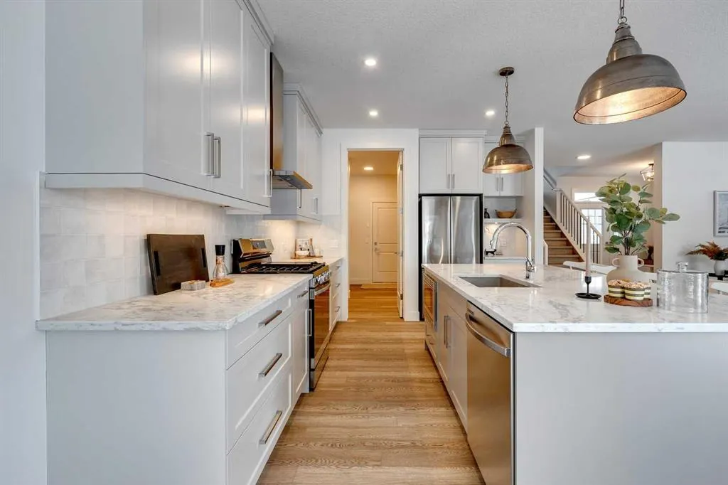 483 Rivercrest View