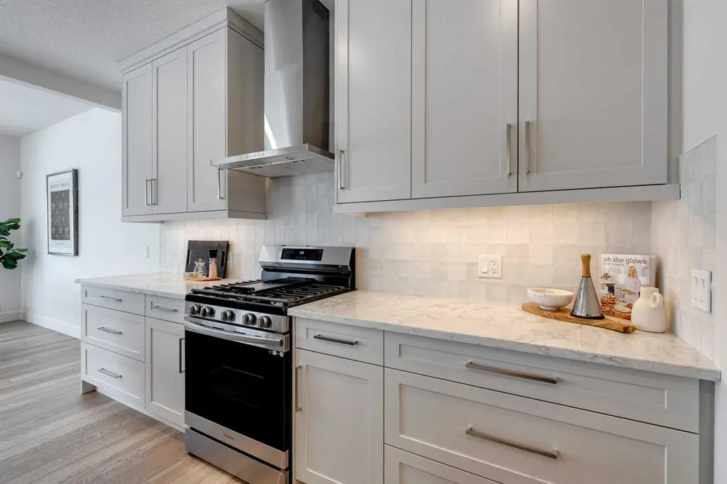 483 Rivercrest View