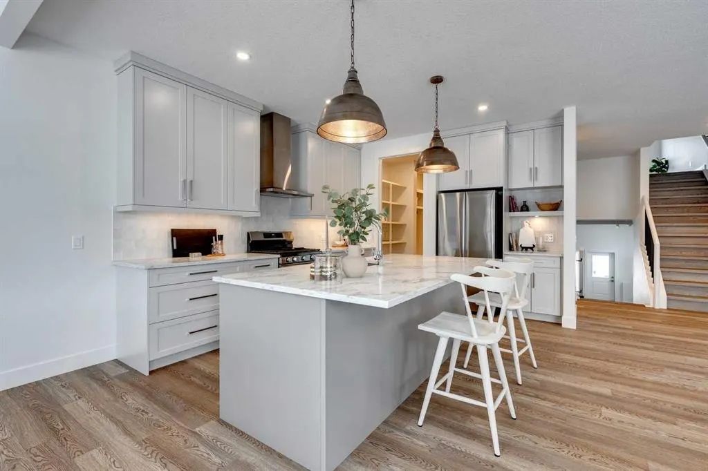 483 Rivercrest View