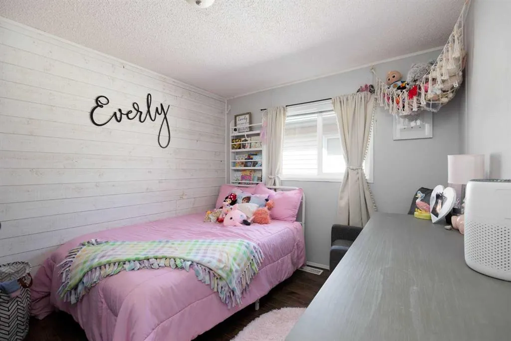 109 Balsam Way
