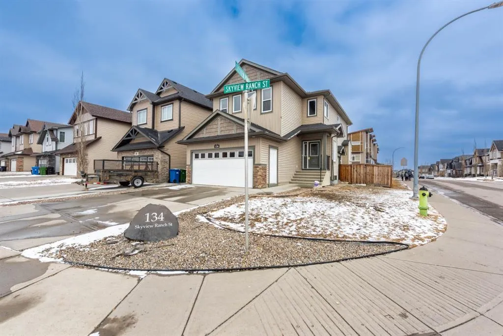 134 skyview ranch Street NE