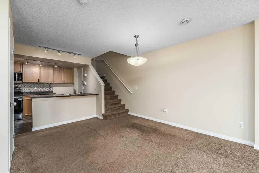 152 Mckenzie Towne Lane SE