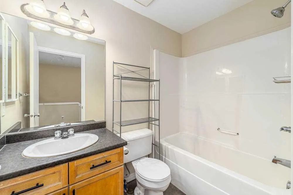 152 Mckenzie Towne Lane SE