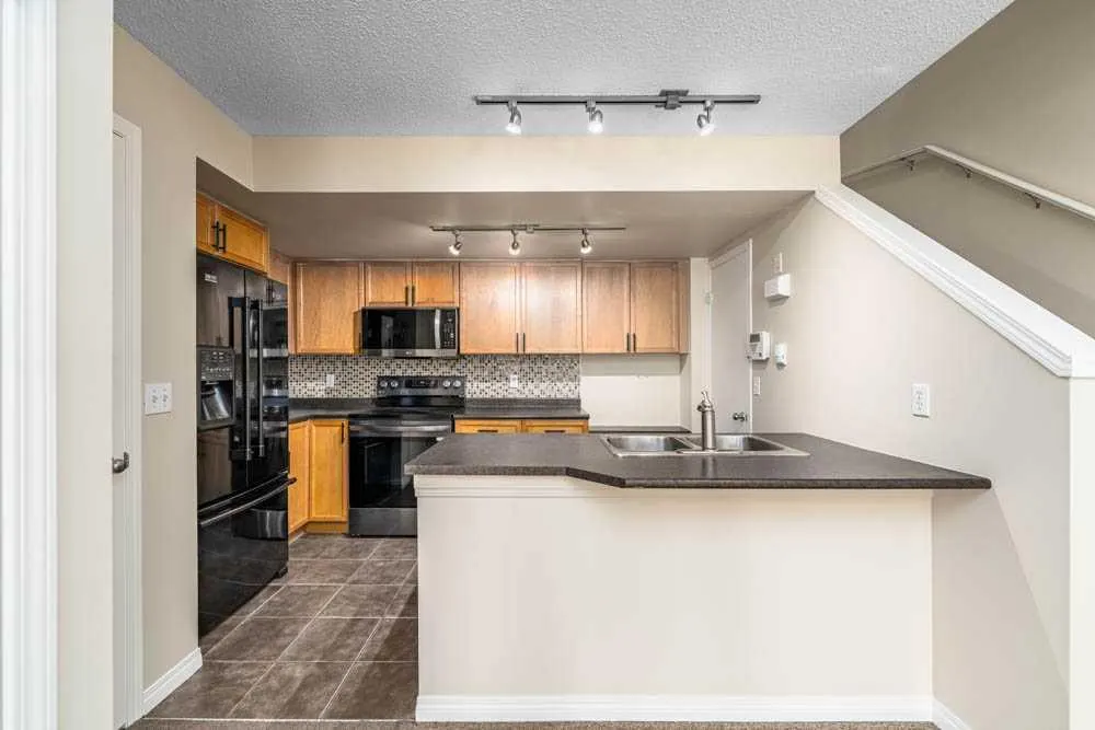 152 Mckenzie Towne Lane SE
