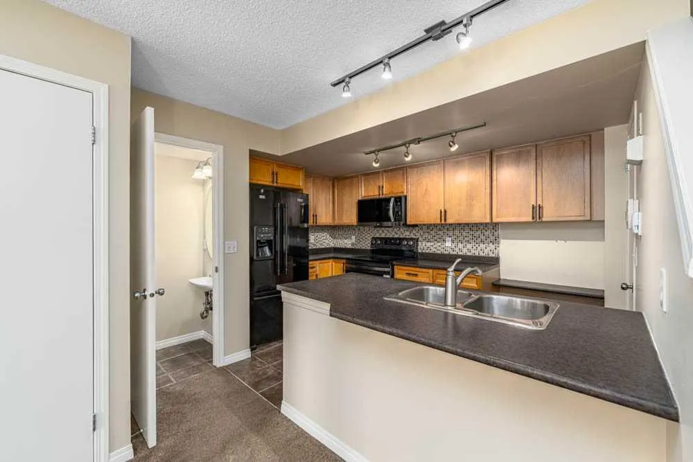 152 Mckenzie Towne Lane SE