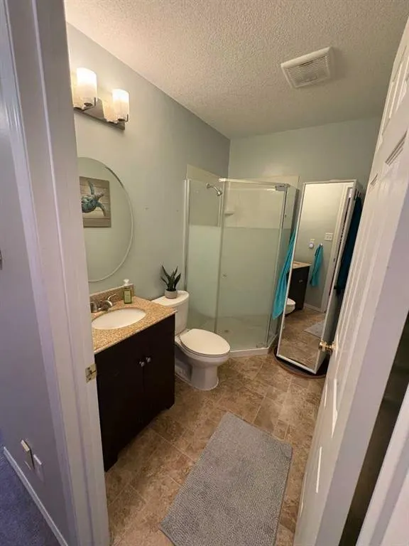 167 Mt Rundle Road W