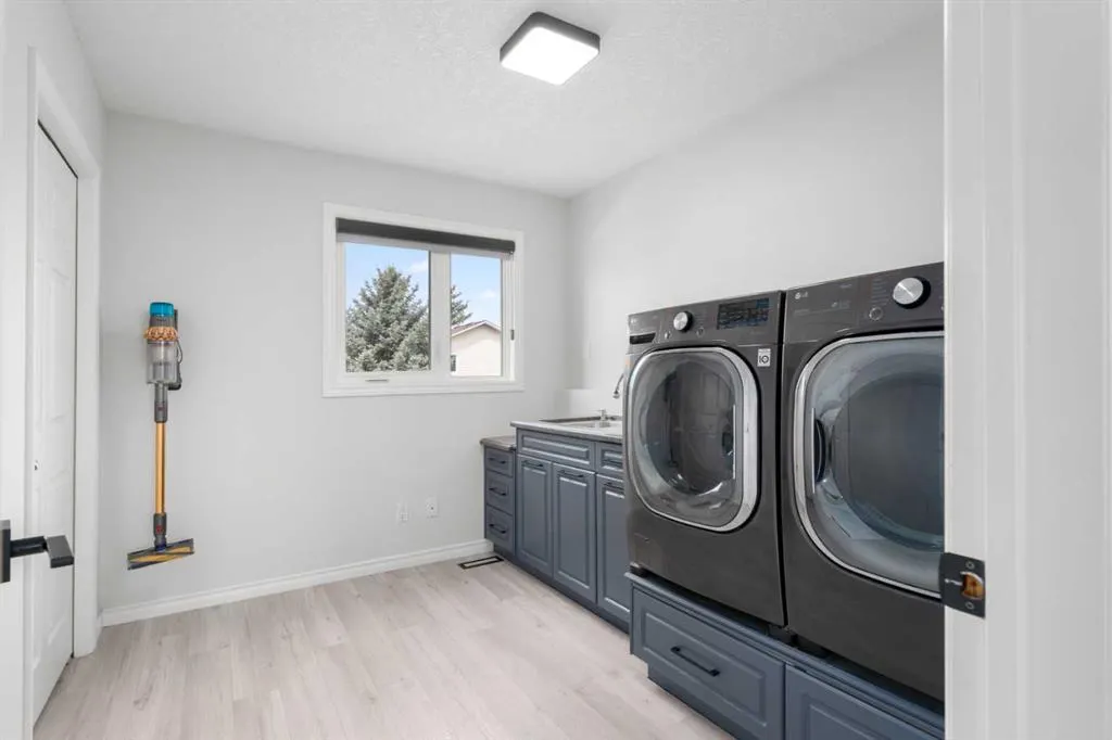 450 Cimarron Circle