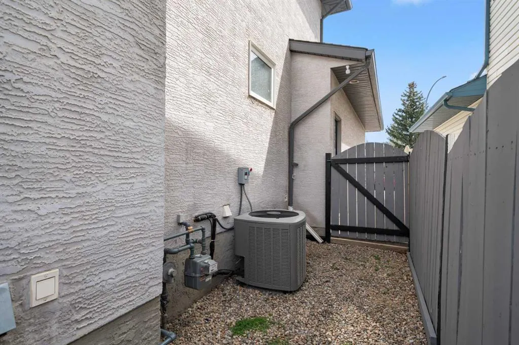 450 Cimarron Circle