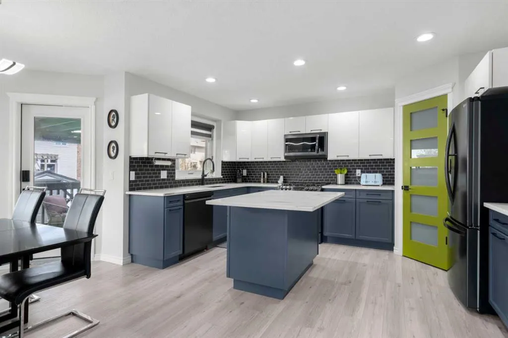 450 Cimarron Circle