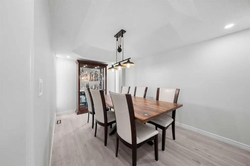 450 Cimarron Circle