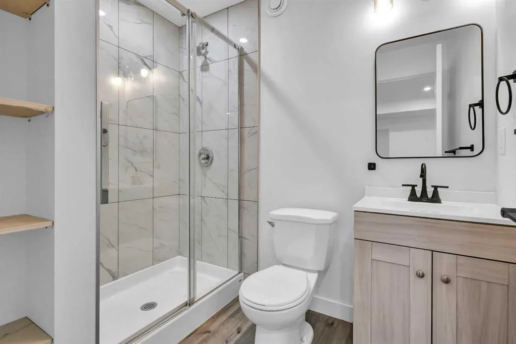 21 Ambleside Crescent NW