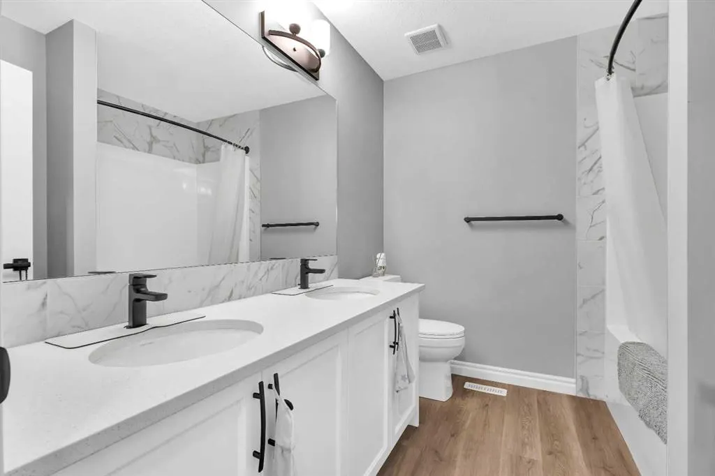 21 Ambleside Crescent NW