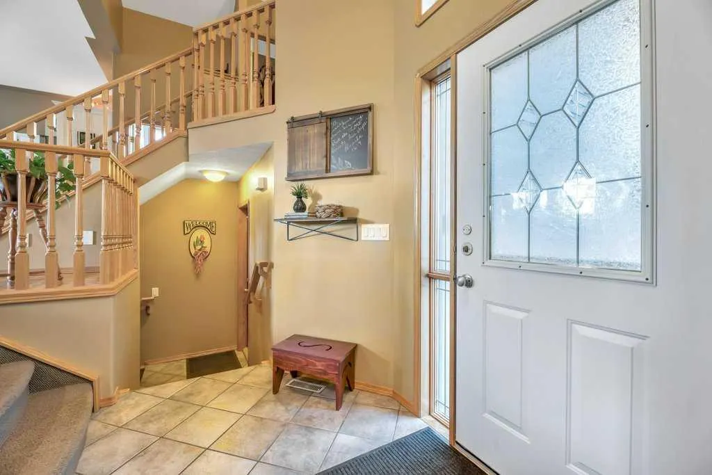 252 Cambridge Crescent