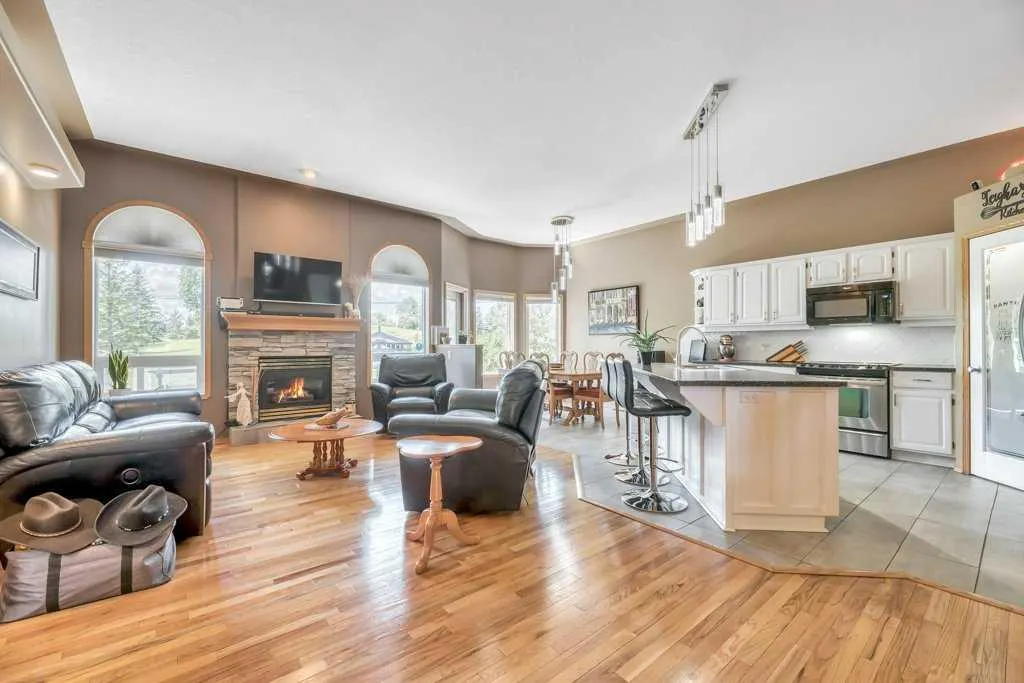 252 Cambridge Crescent