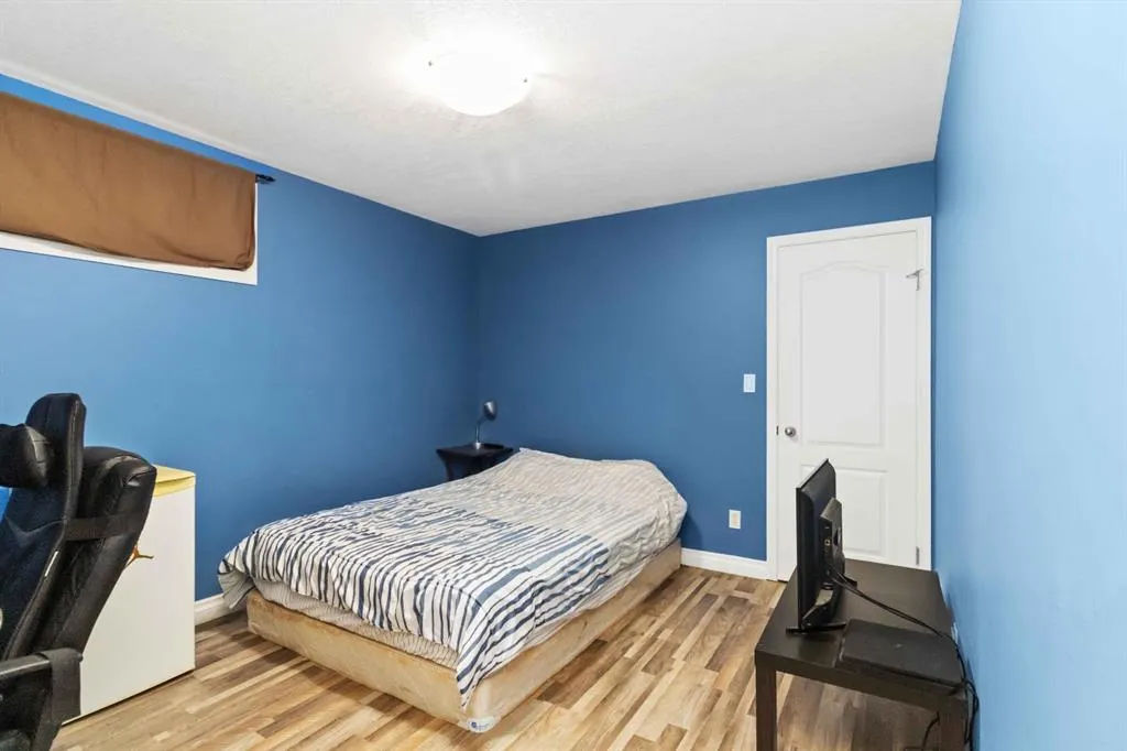 107 Lazarde Place