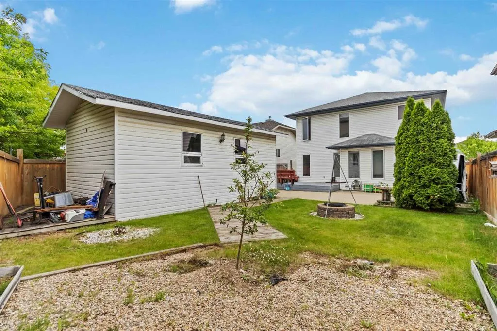 107 Lazarde Place