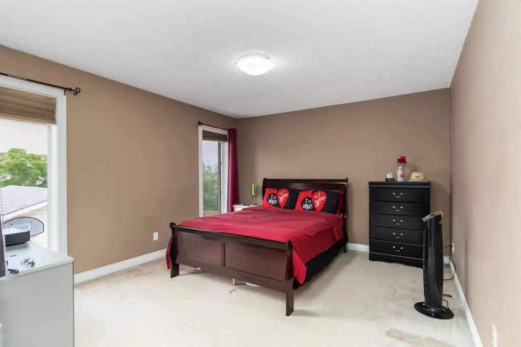107 Lazarde Place