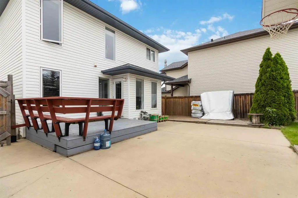 107 Lazarde Place