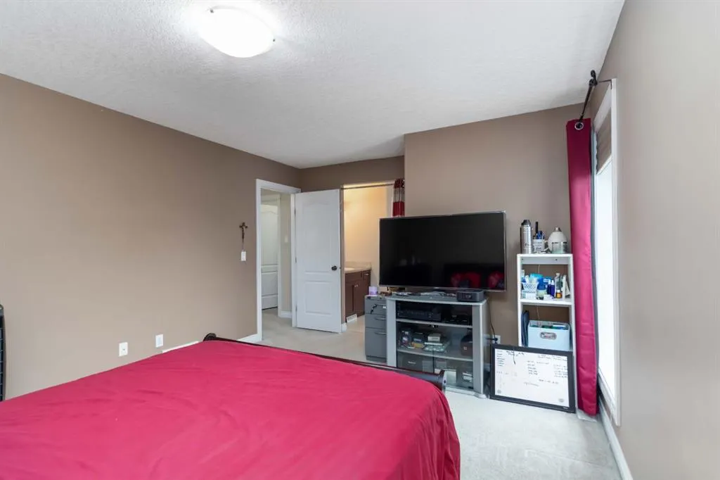 107 Lazarde Place